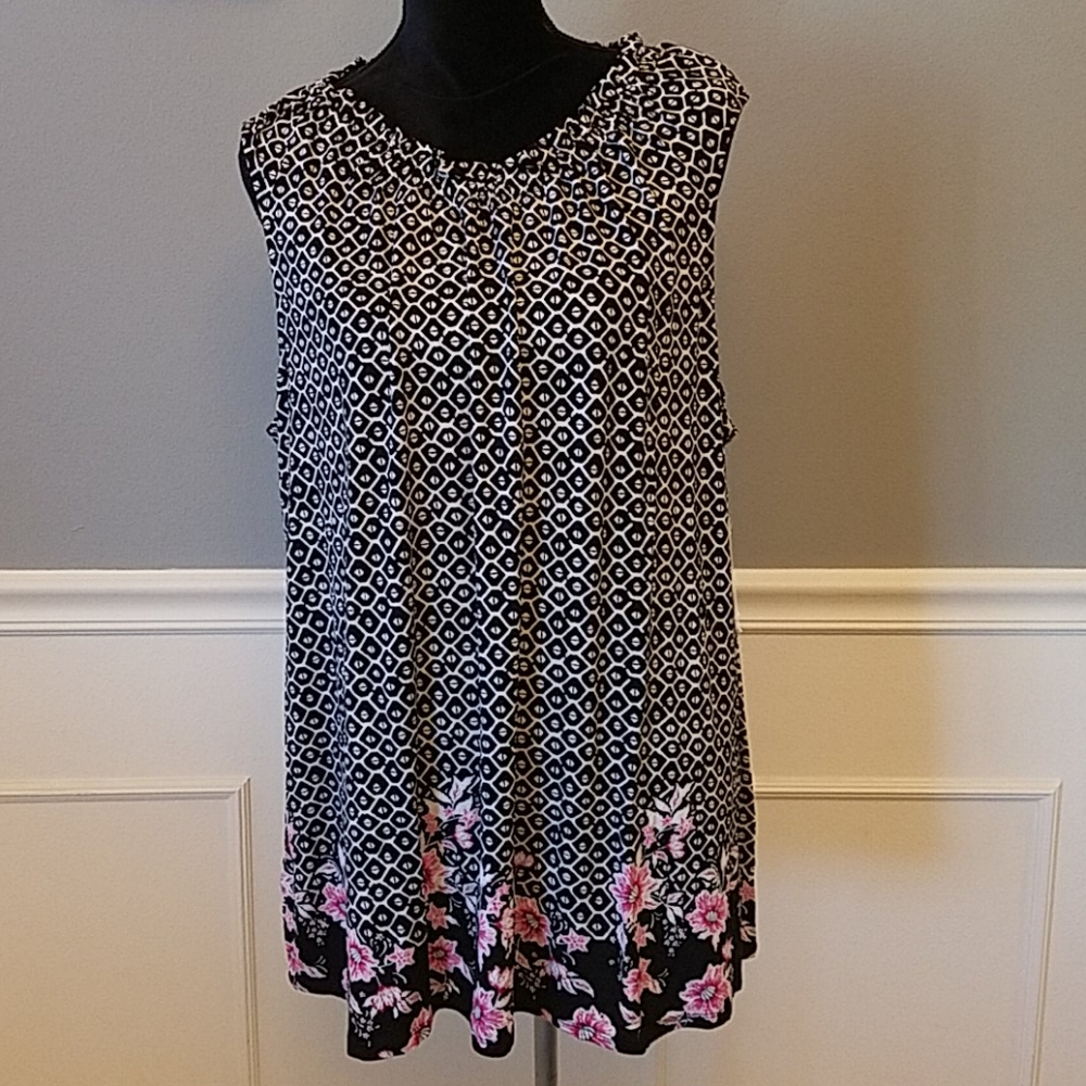 Womens sleeveless top